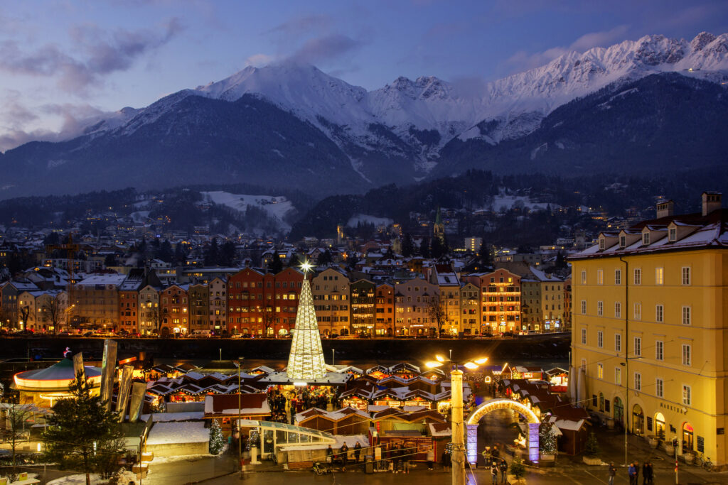 Innsbruck verzaubert mit sieben festlich gestalteten Weihnachtsmärkten.