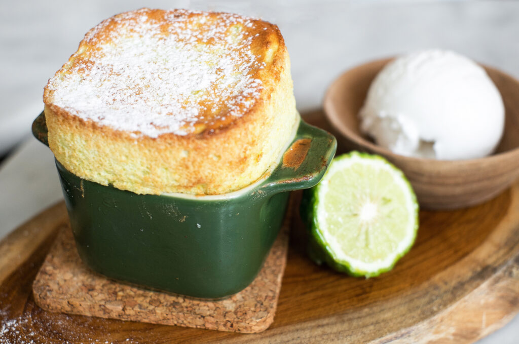 Foodtrend Bergamotten-Soufflé mit Kokosnusseis.