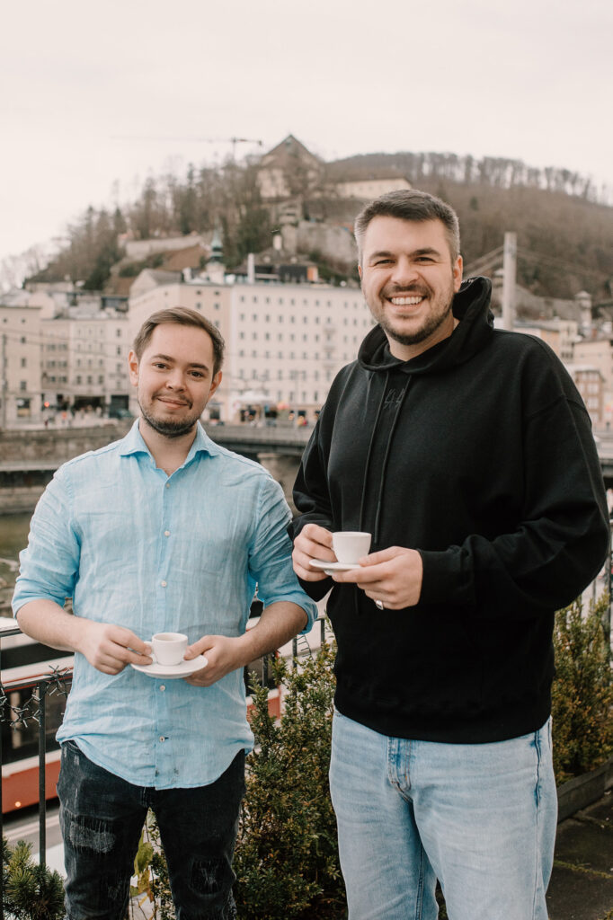 Robert Berger und Stefan Savija sind die neuen Betreiber des Café Würfelzucker in der Griesgasse.