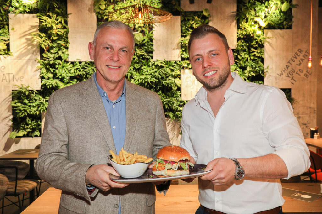 Eigentümer Thomas Tauber und Geschäftsführer Lukas Tauber von Le Burger.